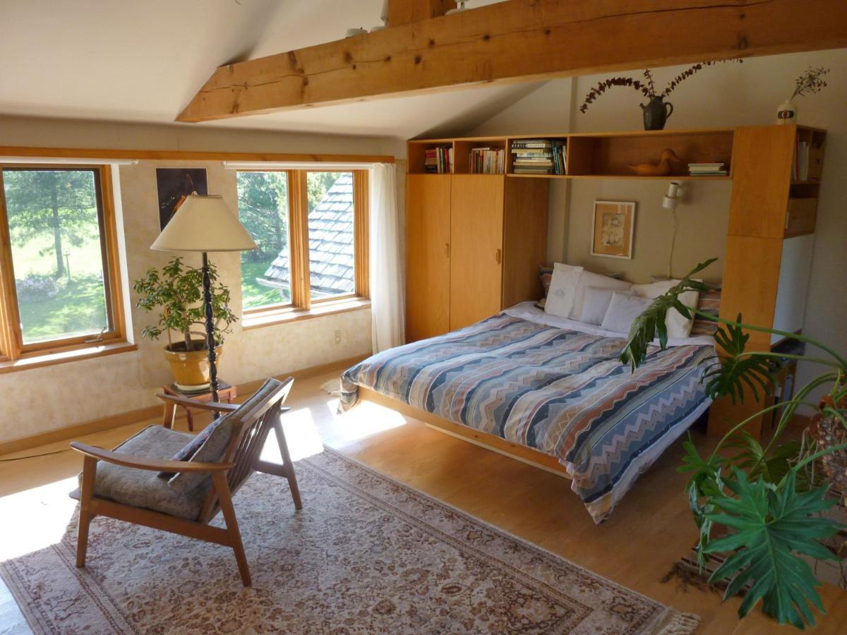 B&B Pinorama Sutton Bagian luar foto